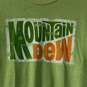 𝅺MOUNTAIN Dew 2010 Pepsi Co. graphic t-shirt